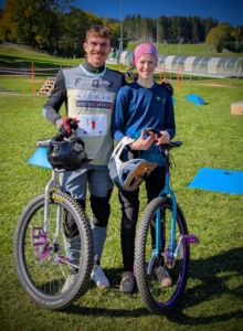 Johannes Baumkirchner und Lea Söser dominierten die österreichischen Gelände-Einrad-Meisterschaften in St. Corona am Wechsel. (Bild: privat)